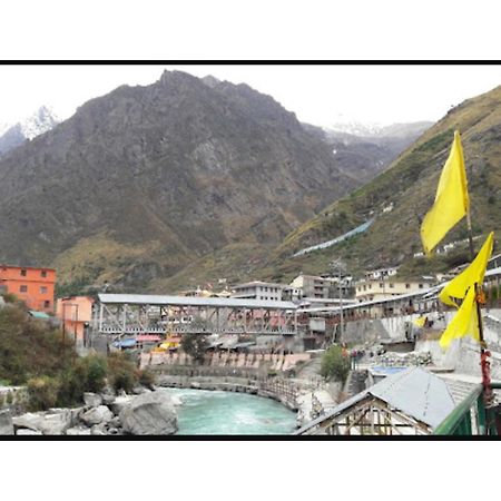 Hotel Kalash, Badrinath Exterior photo